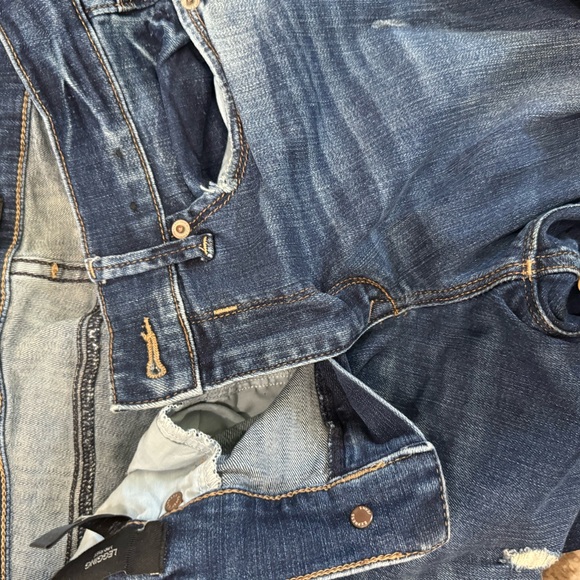 Express distressed jeans size 6 - Picture 3 of 4